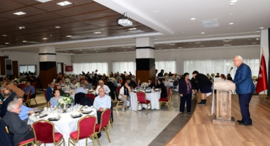  Başkan Selvitopu, DİSK Emekli Sen’in birlik ve dayanışma kahvaltısına katıldı