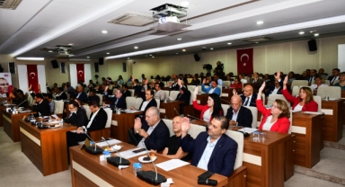 Başkan Selvitopu: Karabağlar’a yakışır projeler yapıyoruz