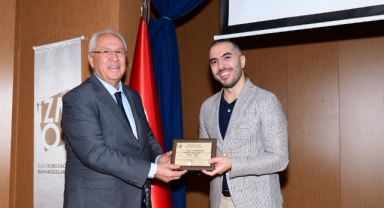 Başkan Selvitopu, 'markalaşma' konulu söyleşide konuştu: “Türkiye’de ‘Karabağlar Mobilyası’nın söz sahibi olabilmesi en büyük isteğimizdir.”