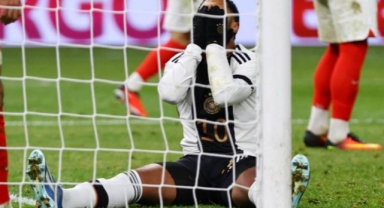 Berlin zaferi Alman basınında... 'Milli takım Türkler karşısında iflas etti'