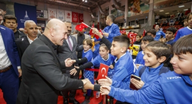 Büyükşehir’den amatör spor kulüplerine destek