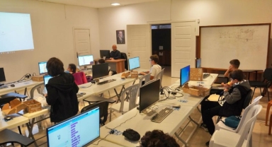 Çeşme’de Robotik Kodlama eğitimleri başladı