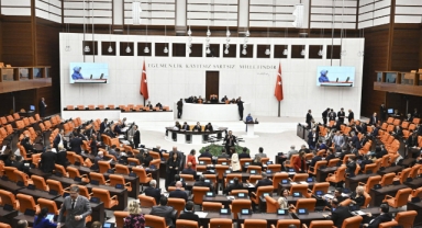 CHP Meclis Genel Kurulu'nda eyleme başladı!