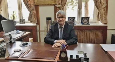 Çocuk istismarını savunan müdür hala görevde: “Cezası neden uygulanmıyor” 