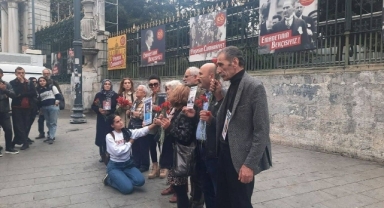 Cumartesi Anneleri, yıllar sonra ilk kez Galatasaray Meydanı'nda basın açıklaması yaptı