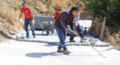 Efemçukuru Kilit Parke İle Döşendi