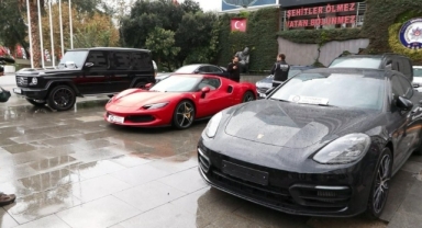 El konulmuştu: Polat çiftine ait araçlar emniyette sergilendi!