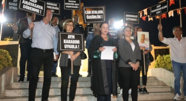 Cübbesini giydi, sokağa çıktı: 