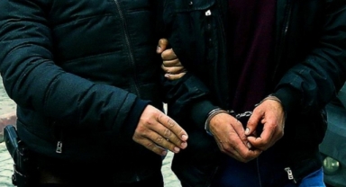 İzmir’de terör baskını: Sekiz kişi gözaltına alındı 