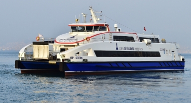 İzmir'de vapur seferleri yeniden başladı