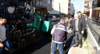 Karabağlar'da asfaltlama çalışmaları tam gaz sürüyor