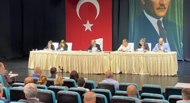 Konak Belediye Meclisi kasım ayı toplantısını gerçekleştirdi