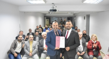 Hüseyin Heptepe, Konak meclis üyeliği için adaylık dosyasını teslim etti 