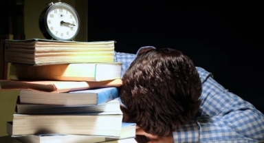 Öğrenciler ekonomik krizle baş başa… 