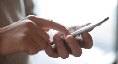 Öğrencilere vergisiz telefon desteği Resmi Gazete’de 