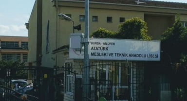 Okulda müftü onaylı camii hizmeti