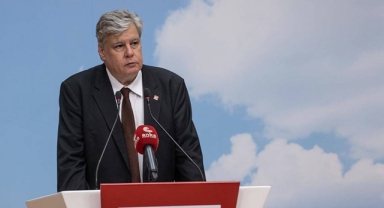 Örsan Öymen'de Genel başkanlık adaylığından çekildi!