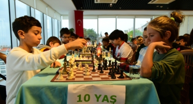 Satranç'ta ilk hamle Başkan Selvitopu'ndan 