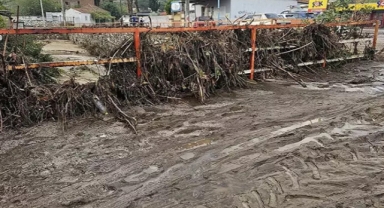 Sel, dehşeti yaşattı: İki kişi yaşamını yitirdi, iki kişi kayboldu 