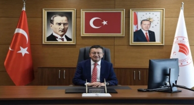 Veysel Tiryaki, bakan yardımcılığından istifa etti 