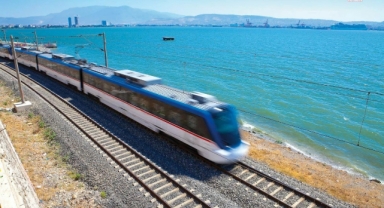 13,5 yıldır hizmet veriyor... İZBAN'da bir milyar yolcu seyahat etti