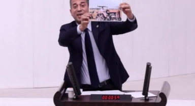 “AK Parti’den önce traktör yoktu” diyen AK Partili vekile fotoğraflı yanıt 