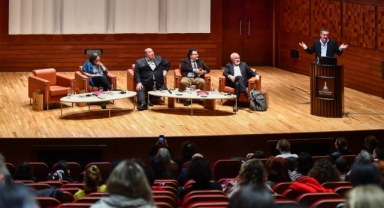 Akademisyenler “Yüzyılın Ekonomisi”ni anlattı