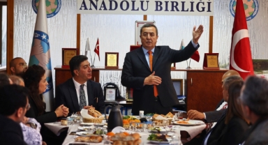 Anadolu Birliğinden Başkan Batur’a tam destek