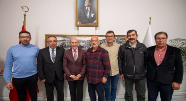 Başkan Soyer’e destek ziyaretleri