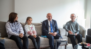 Başkan Soyer: Söz verdiniz evleri yaptınız biz söz verdik kahveyi yaptık