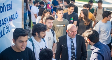 Büyükşehir'den üniversite öğrencilerine yeni yıl hediyesi: 12 milyon TL’yi aşan katkı hesaplarda