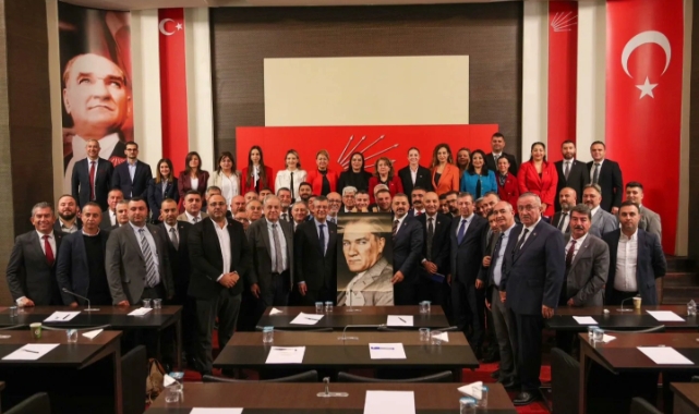 CHP İzmir'den Ankara çıkarması: Yerel seçim için kritik kararlar alındı