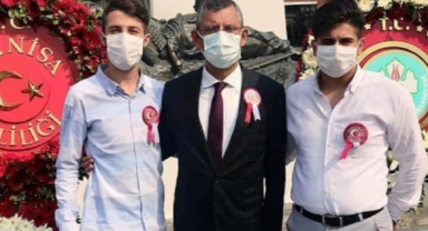 CHP lideri Özel şehit Enes Budak ile fotoğrafını paylaştı: 