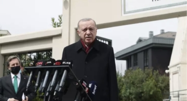 Cumhurbaşkanı Erdoğan, cuma namazının ardından gazetecilerin sorularını yanıtladı