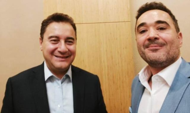 DEVA Partisi'nin kurucularından İbrahim Alper Akalın istifa etti