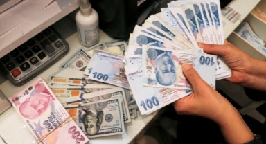 Dolar rekoru test etti: Yükselmeye devam ediyor 