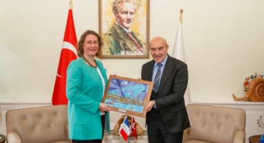 Başkan Soyer'den hükümete eleştiri: 