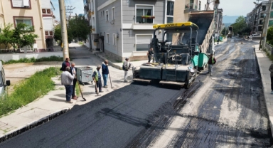 Gaziemir’in yollarında yoğun çalışma