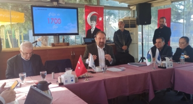 Gümrükçü 4,5 yıl sunumunda konuştu: Ön seçim istiyorum!