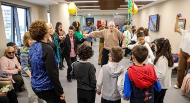 Gündüz Yaşam Merkezi Karşıyakalılara umut olmaya devam ediyor