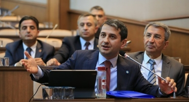 İYİ Parti'den talimat: İbrahim Özkan'ı yeniden göreve getiren üyelerin ihracı istendi