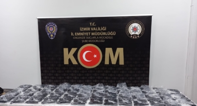 İzmir'de yasa dışı silah ticareti yapan suç örgütüne darbe