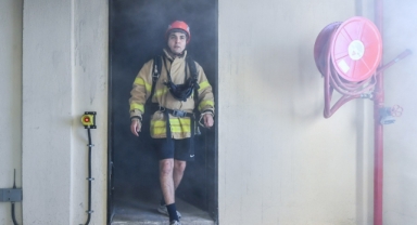 İzmir İtfaiyesi’ne girmek için ter döktüler