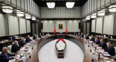 Kabine toplantısı temayül yoklamasına takıldı: Yılın son toplantısı iptal edildi 