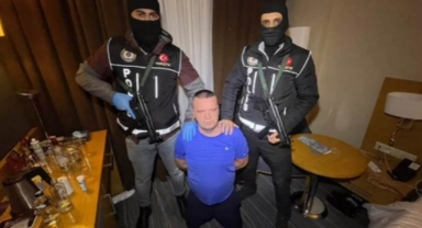 Kırmızı bültenle aranan suç örgütü lideri İstanbul'da yakalandı