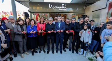 Livaneli’den Başkan Sandal’a övgü: “Atatürk’ün ülkesine böyle başkanlar yakışır”