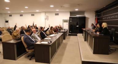 Narlıdere'de yılın son meclisi