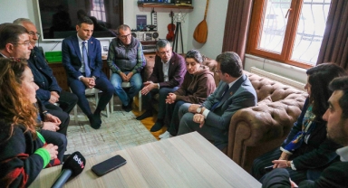 Özel ve İmamoğlu'ndan öldürülen motokuryenin ailesine ziyaret