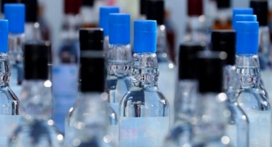 Sahte alkol imalathanelerine baskın: 50 kişi yakalandı! 