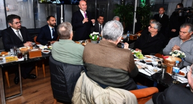 Sokak emekçilerinden Başkan Soyer’e tam destek